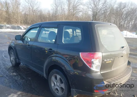 2009 Subaru Forester 2.5X из США, поврежденный, VIN JF2SH61659H736620